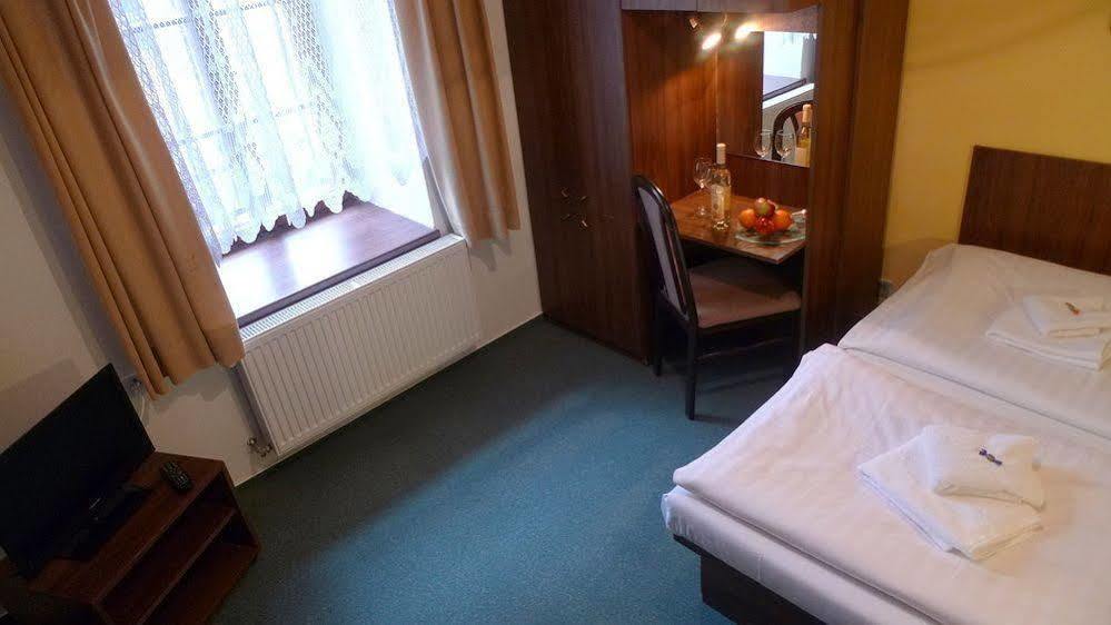 Pension City Плзень Екстер'єр фото